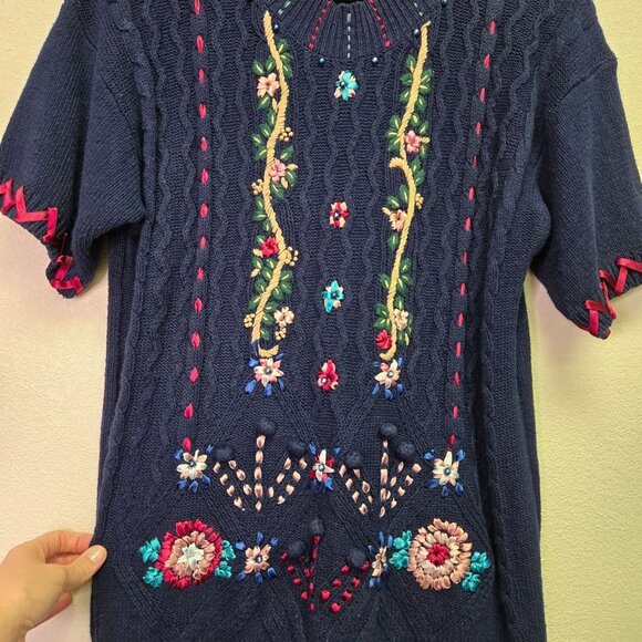 Vintage Grannycore Cottage  Embroidered Sweater S Floral Cable Knit Short Sleeve - Picture 3 of 8